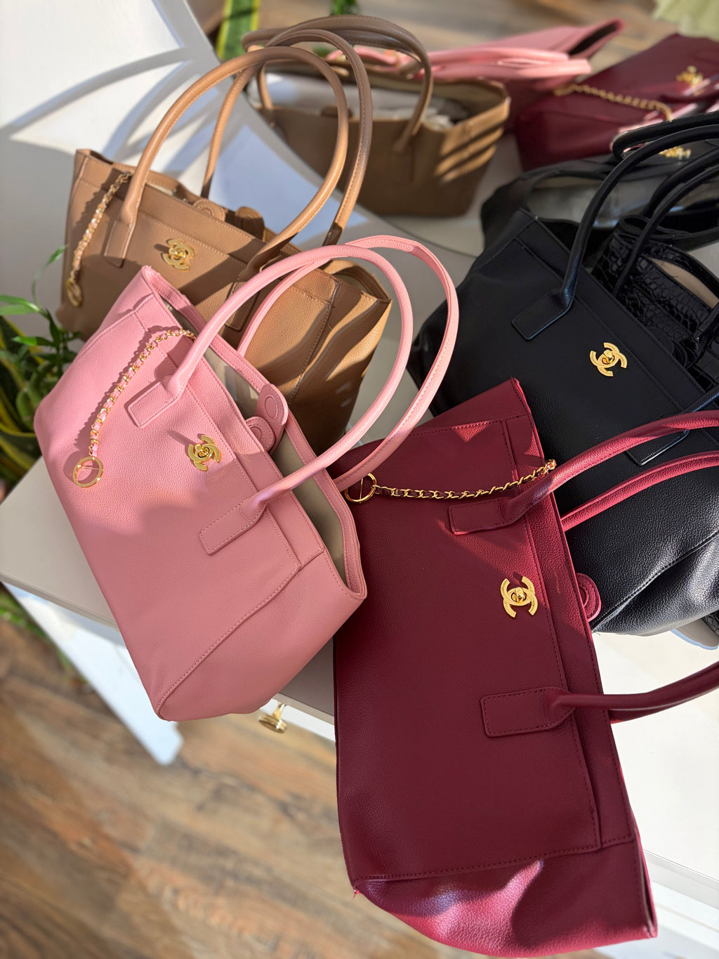 Chanel tote grained