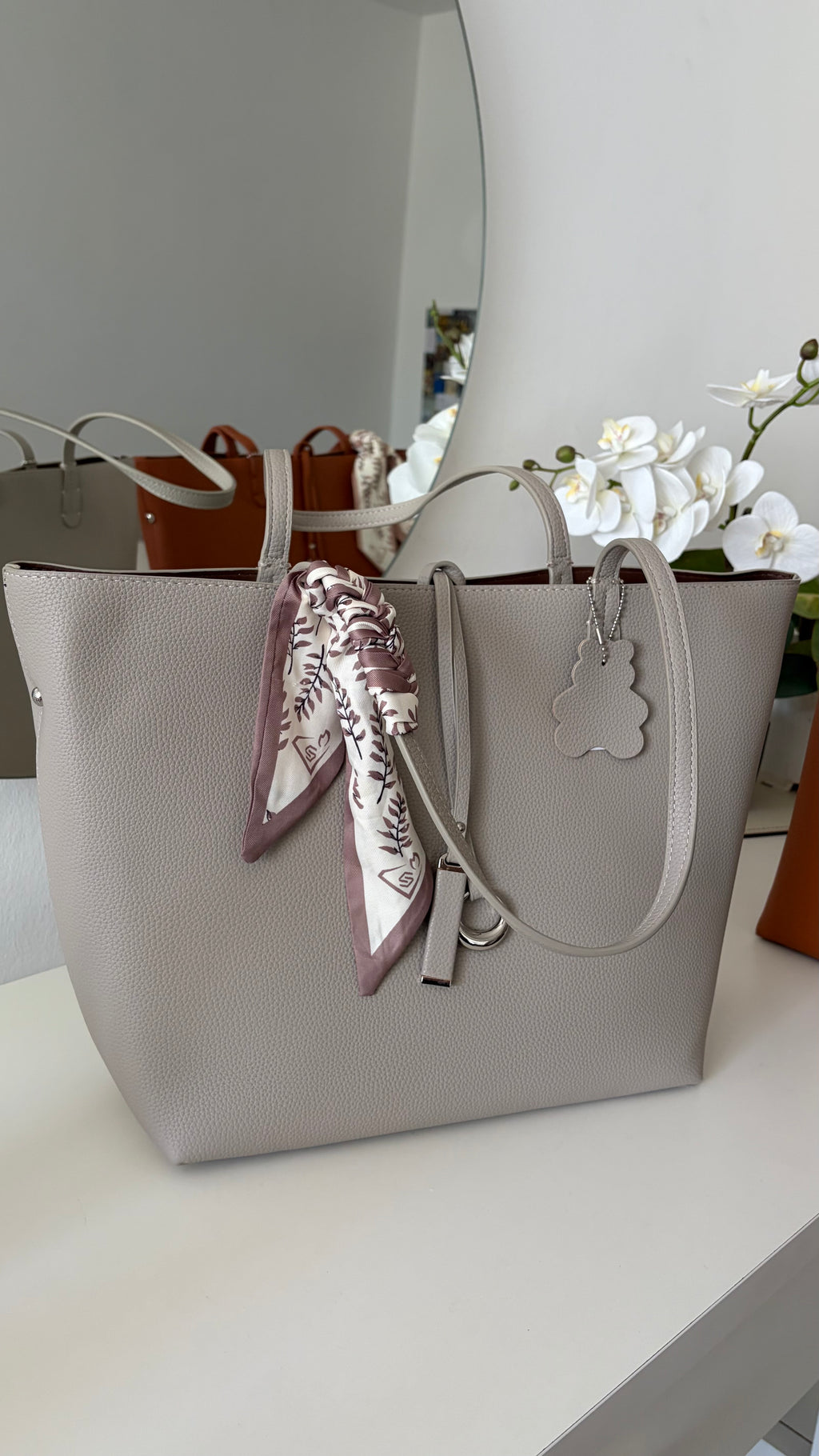 Scarf tote