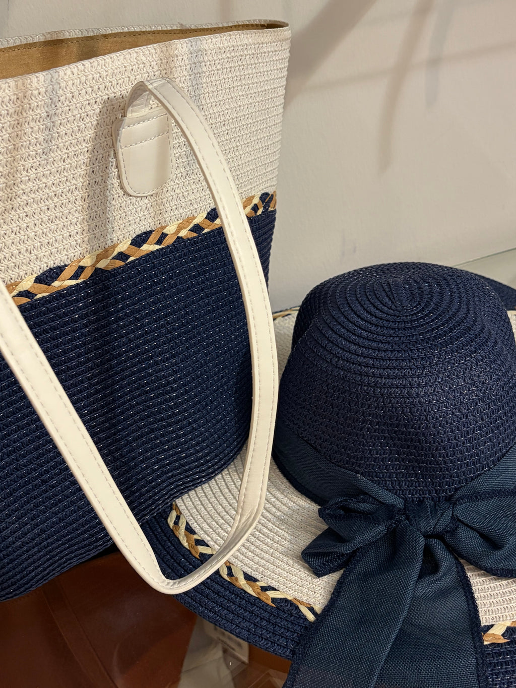 Beach bags with caps