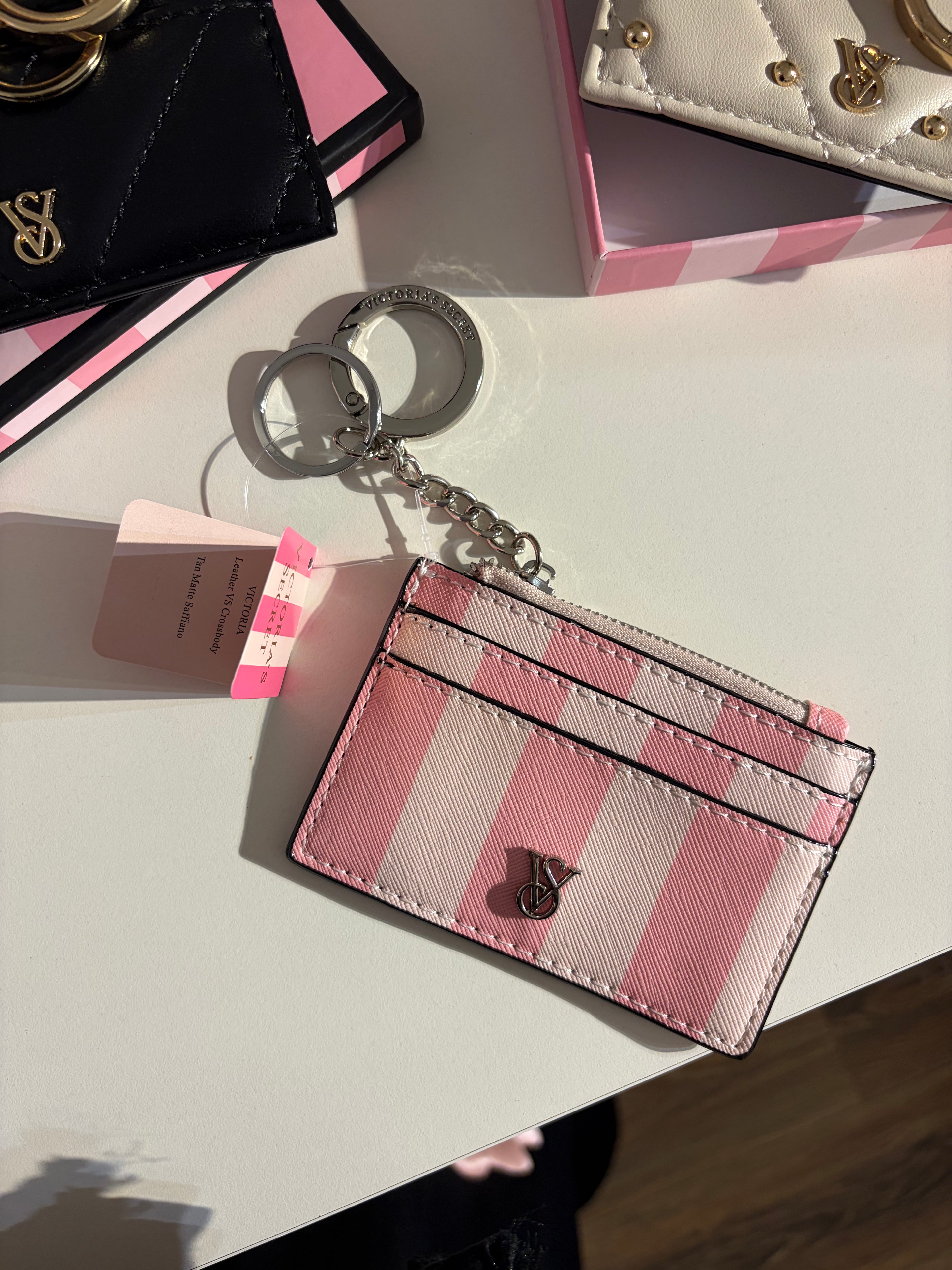 VS zipper card holders