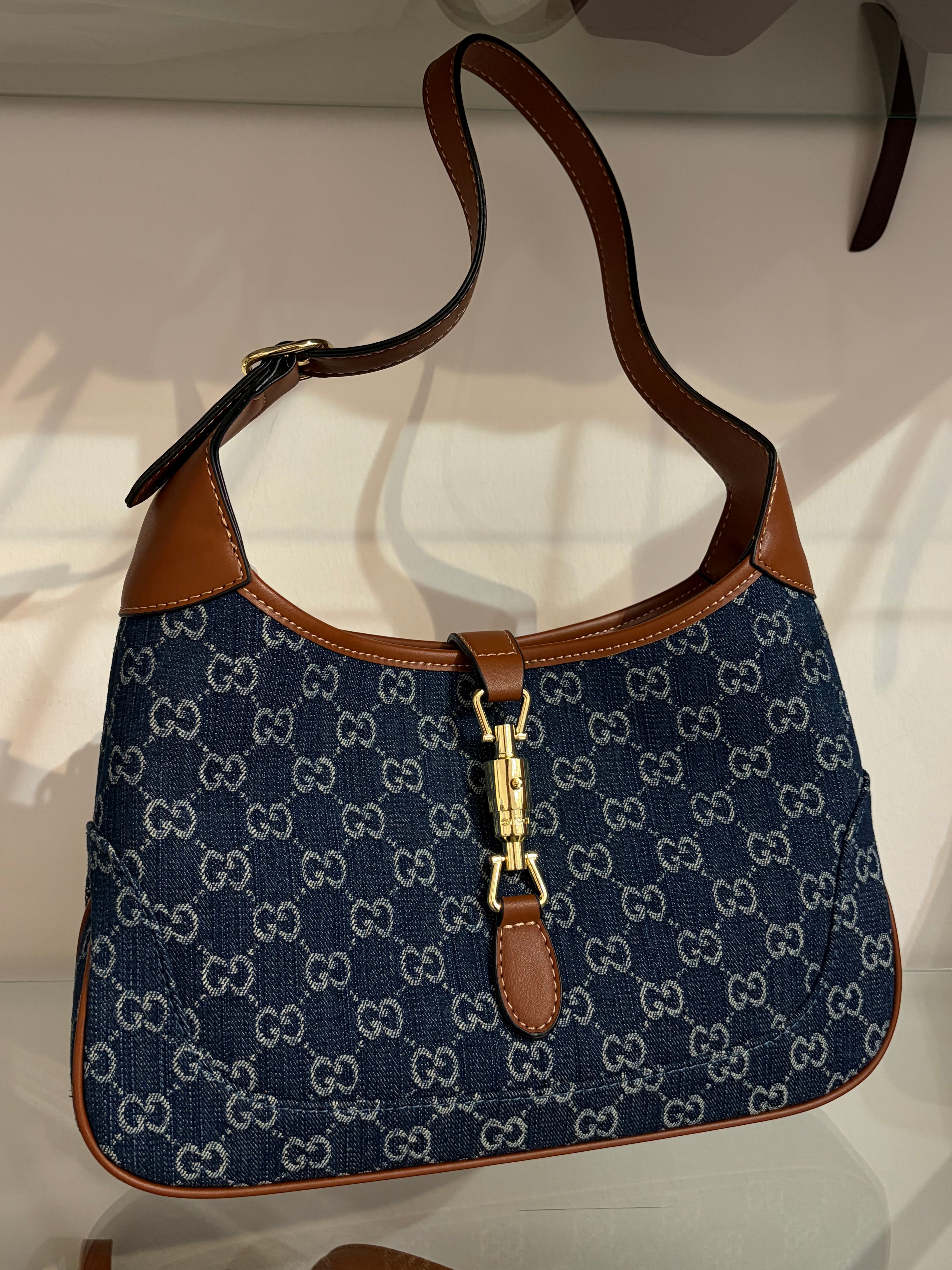 Gucci shoulder
