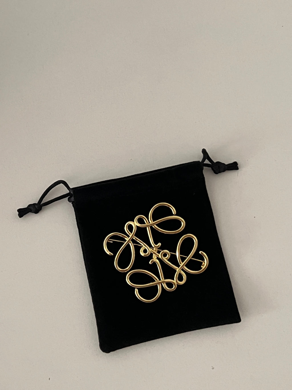 Loewe brooche