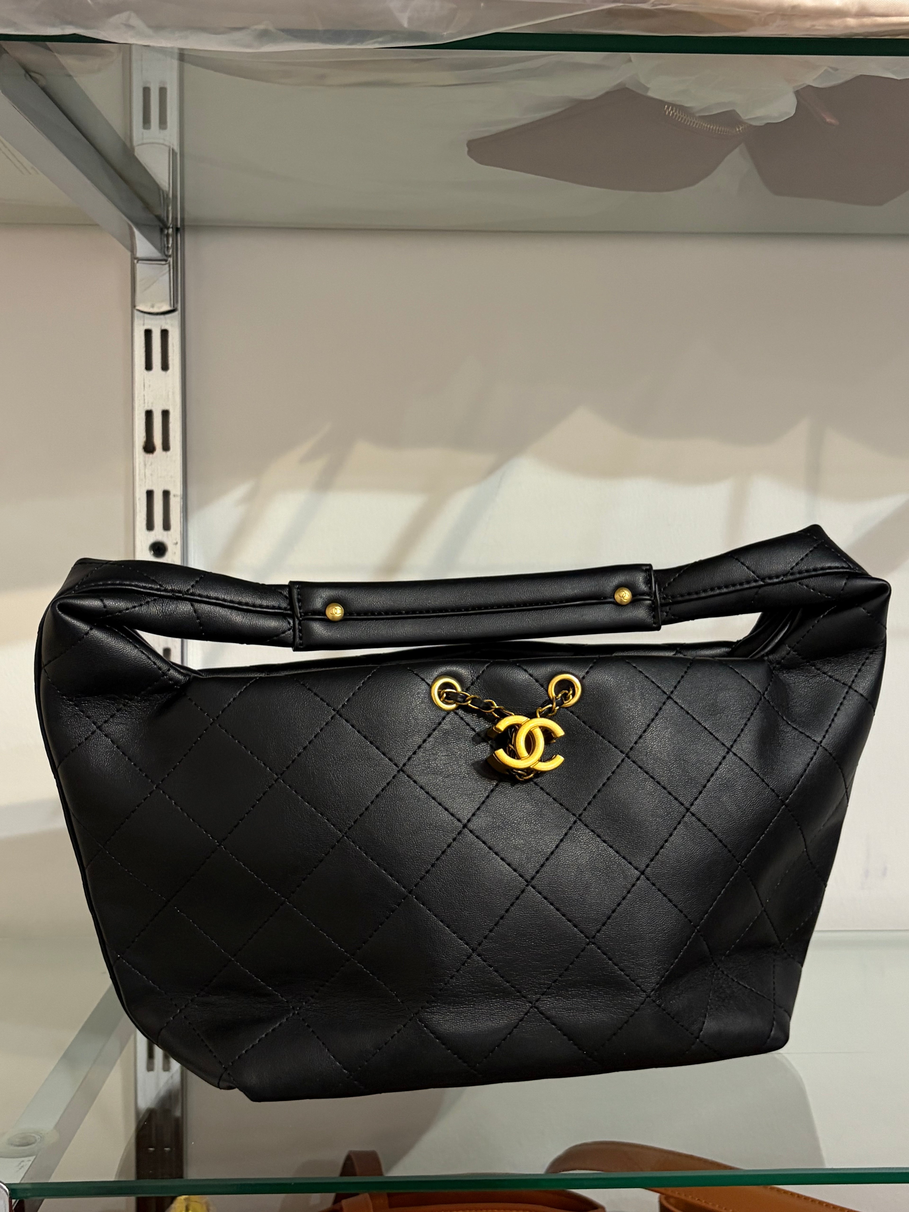 Chanel hobo