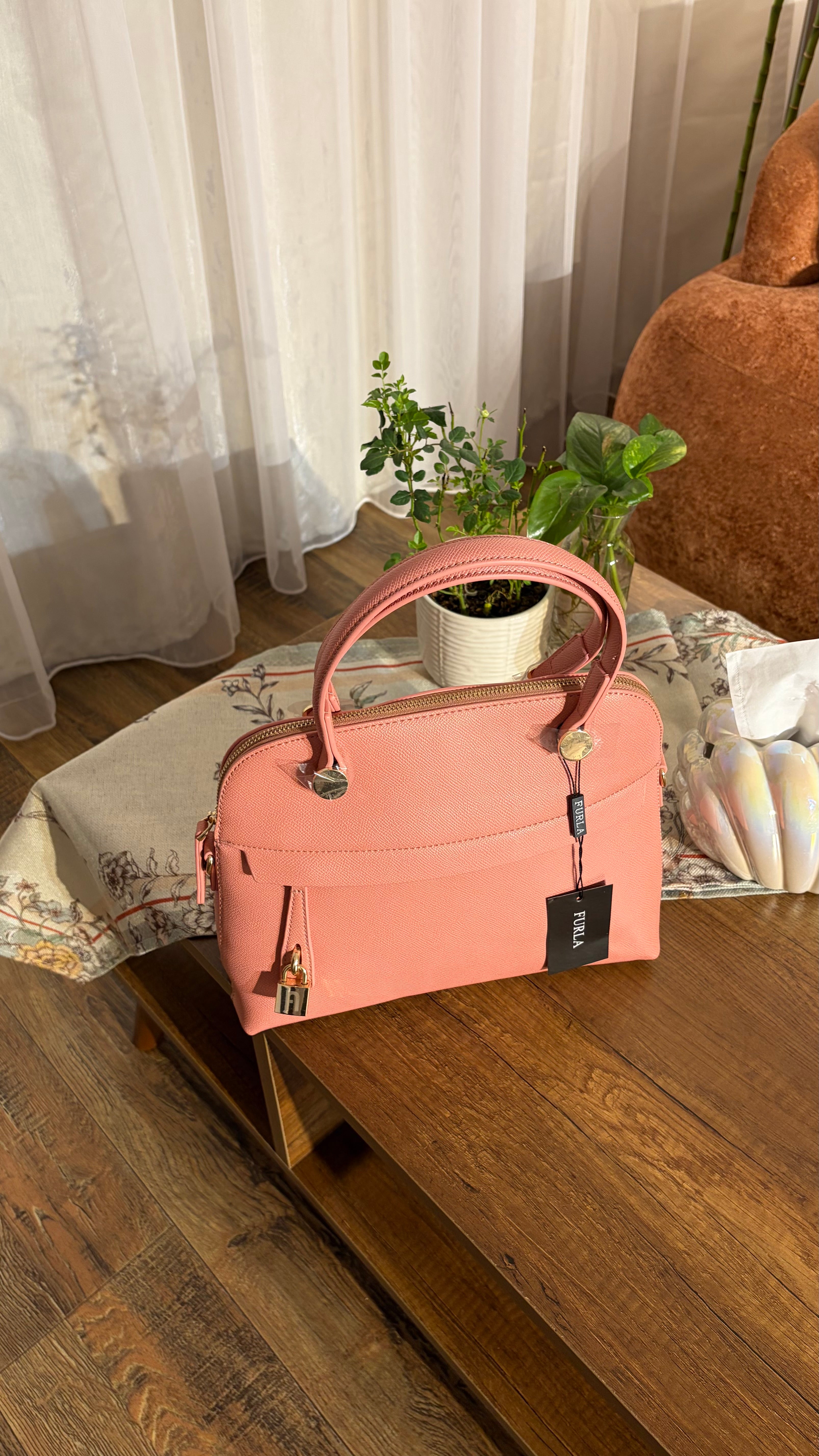 Furla pink