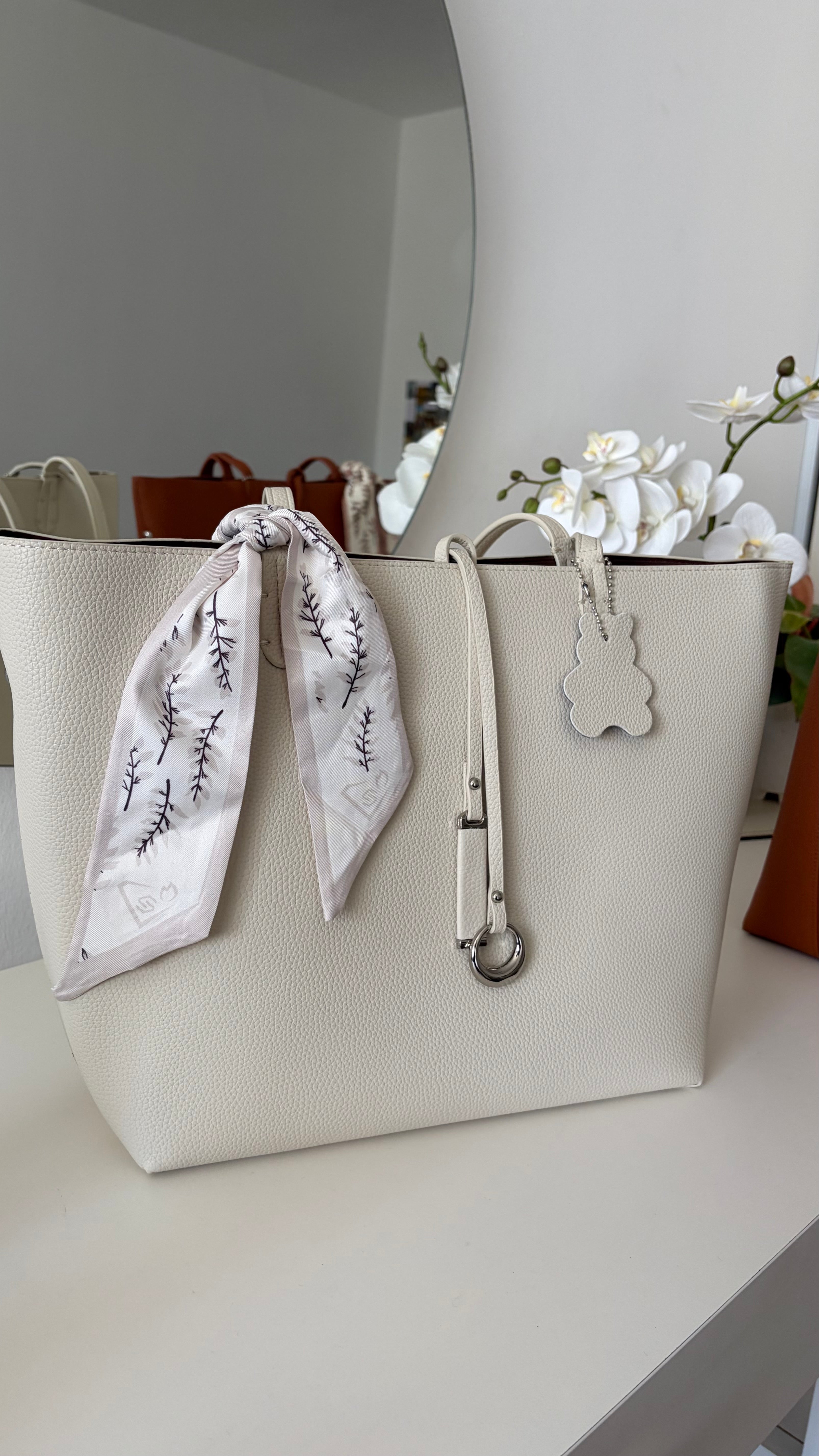 Scarf tote