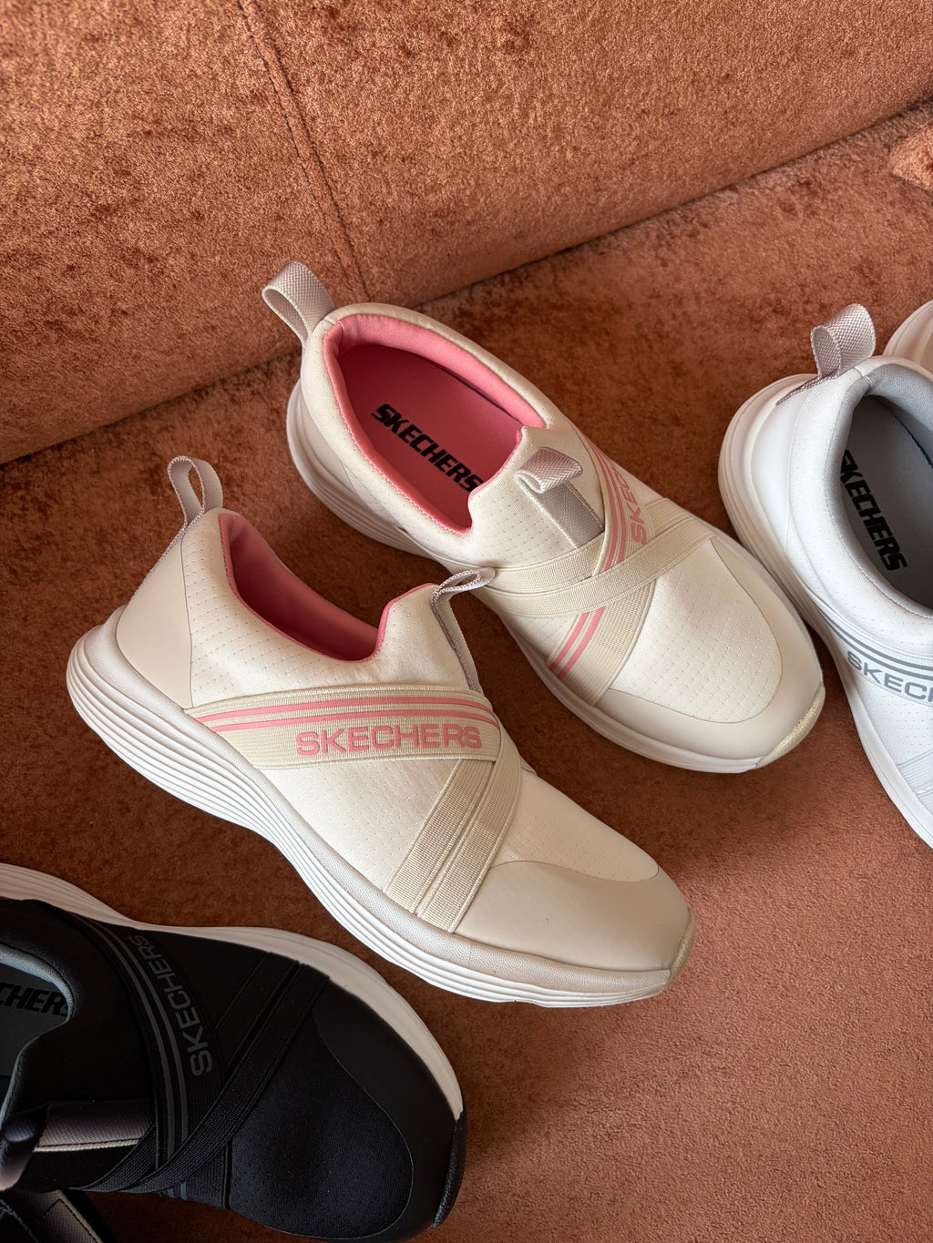 Skechers