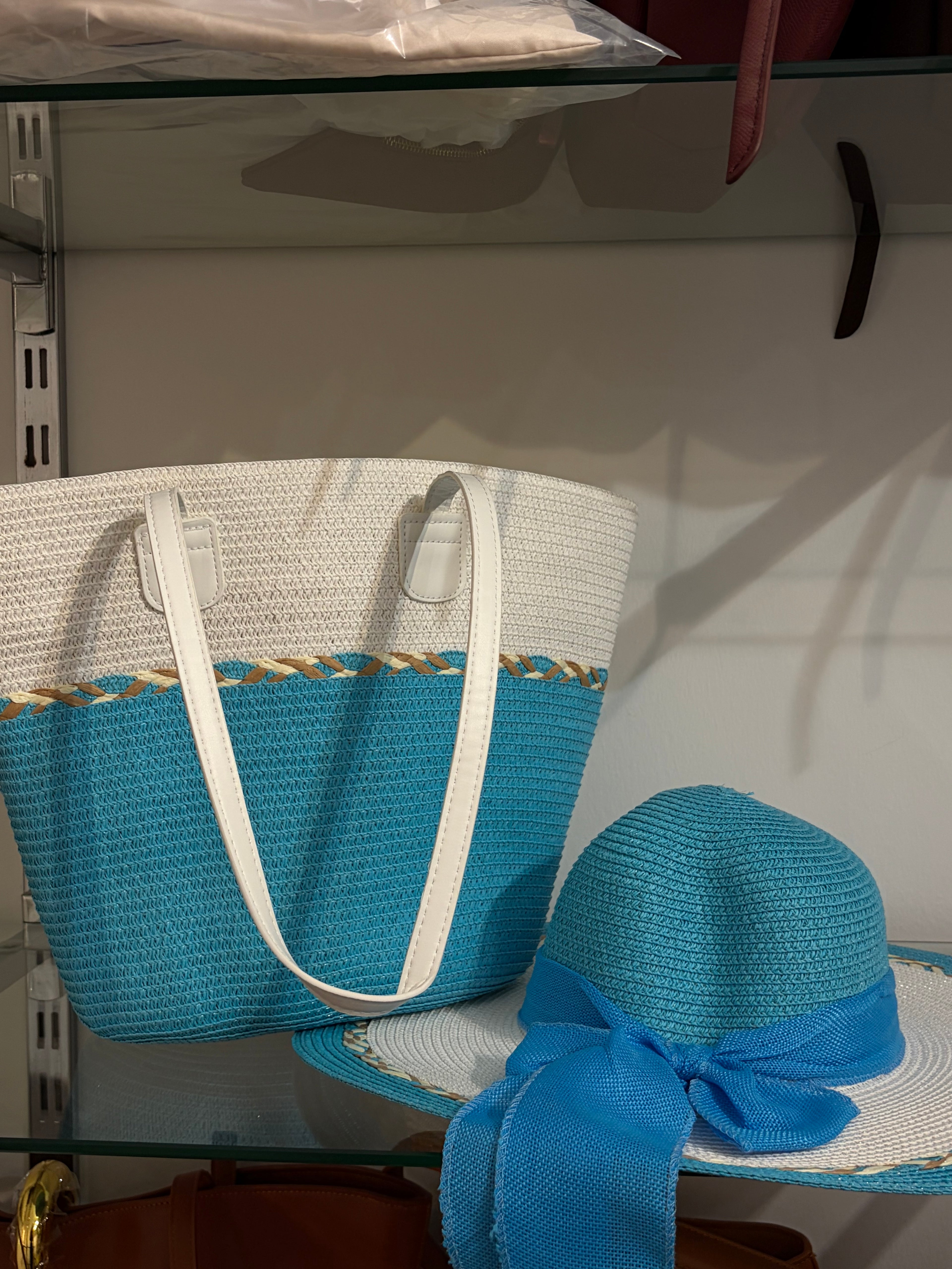 Beach bags with caps