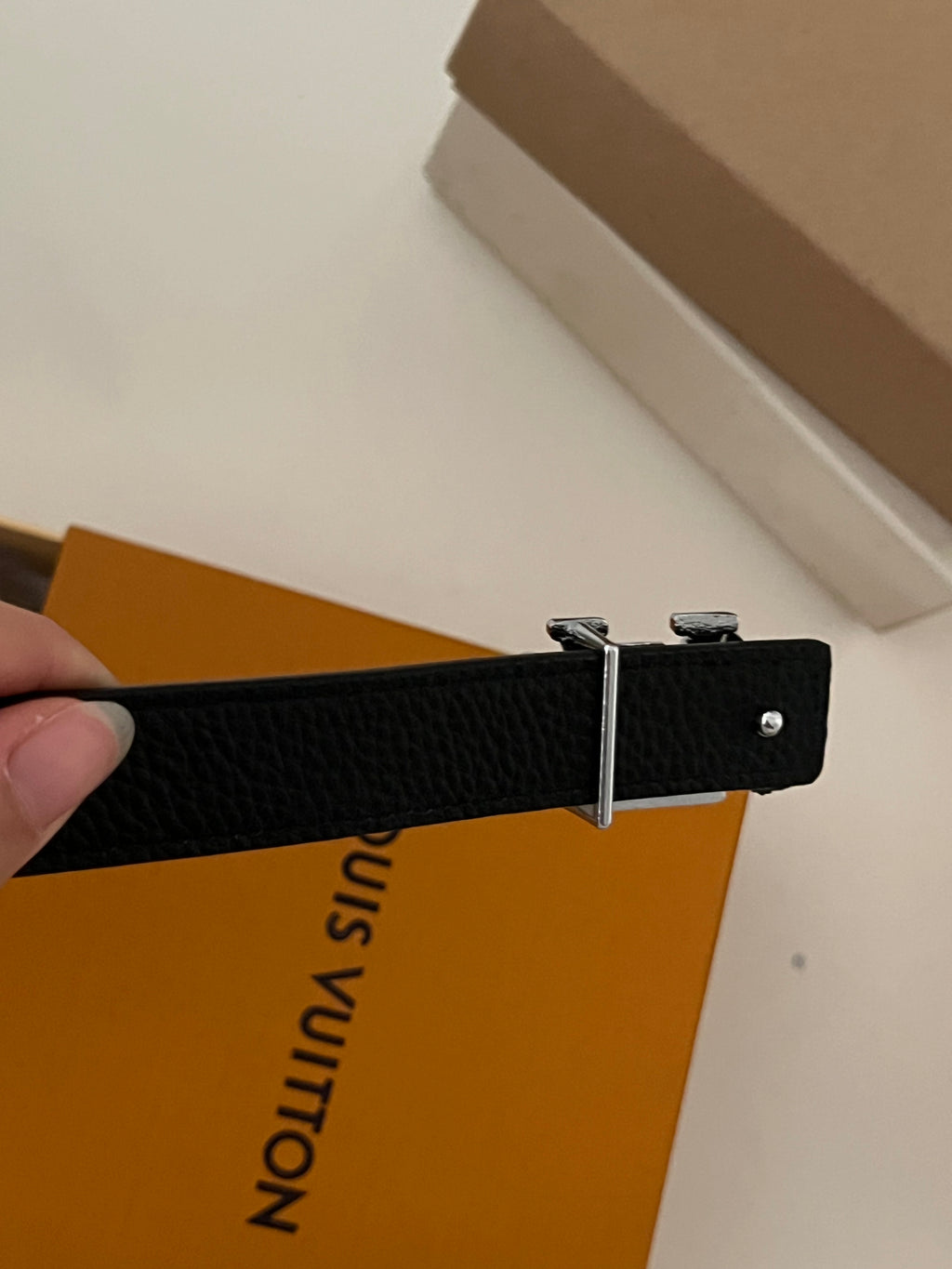 Lv belt silver 2 sides