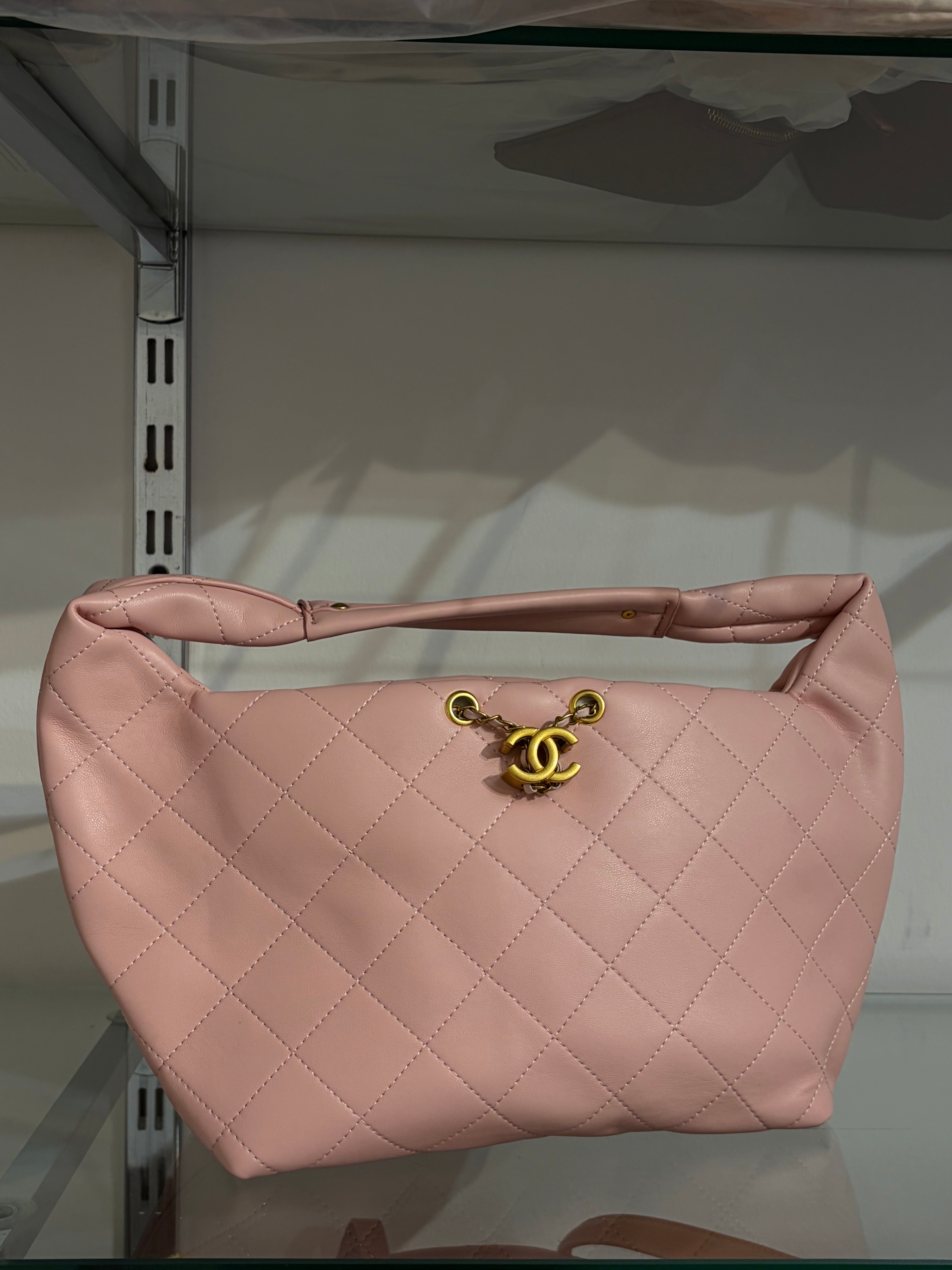 Chanel hobo