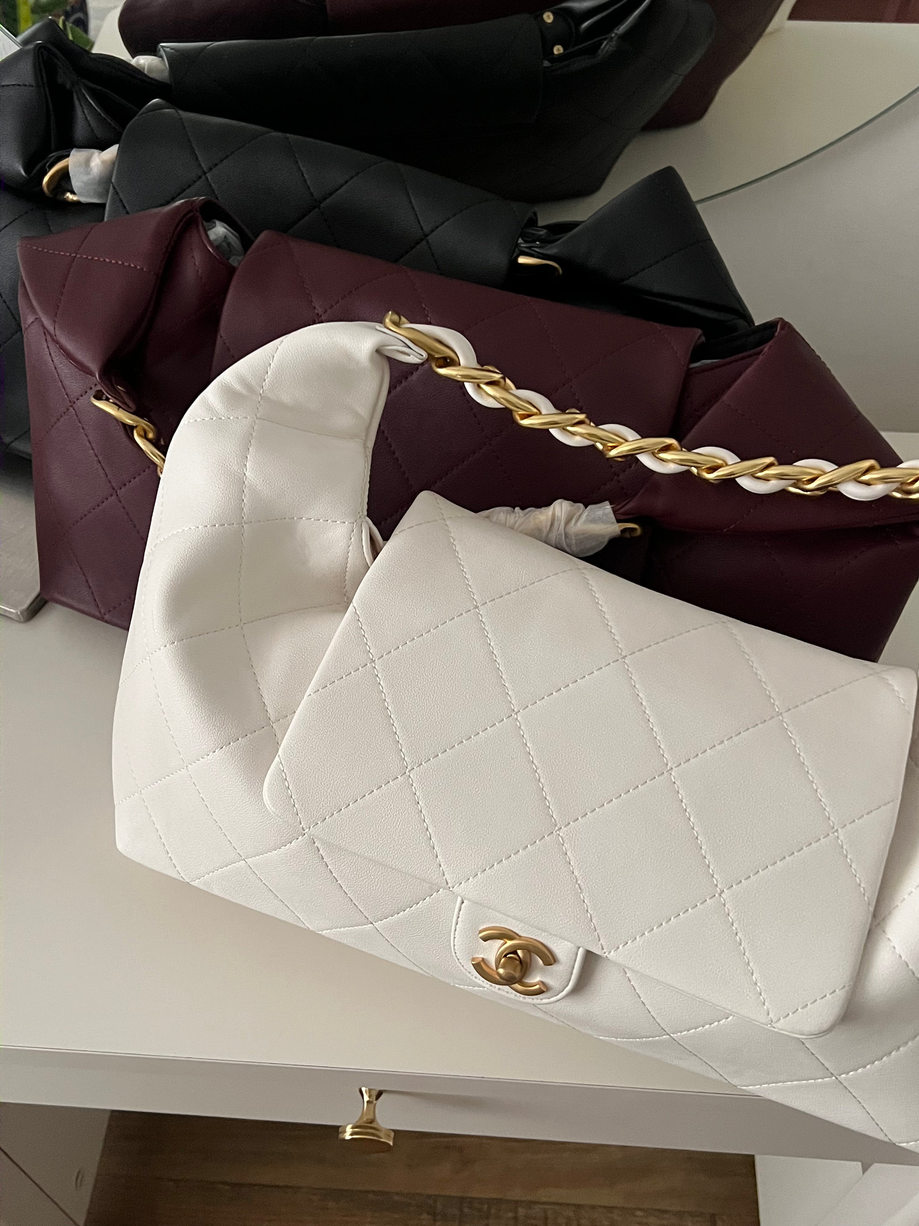 Chanel maxi hobo